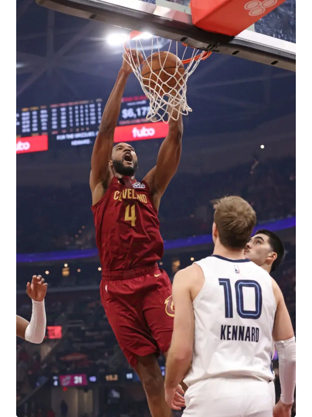 yy易游中国包含热火球星三分绝杀，全场观众热烈欢呼，支持免费还有用户.的词条