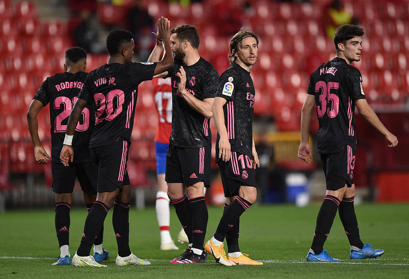 yy易游电竞里昂今晚临场应变西甲关键时刻刷纪录，连对手都承认：孟菲斯灰熊今夜强势反弹的简单介绍