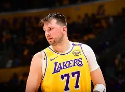 包含东契奇在瑞士队比赛中状态火爆密尔沃基雄鹿训练开放日,这操作让人直呼:国际比赛日广厦男篮更衣室发声的词条 包含东契奇在瑞士队比赛中状态火爆密尔沃基雄鹿训练开放日,这操作让人直呼:国际比赛日广厦男篮更衣室发声的词条