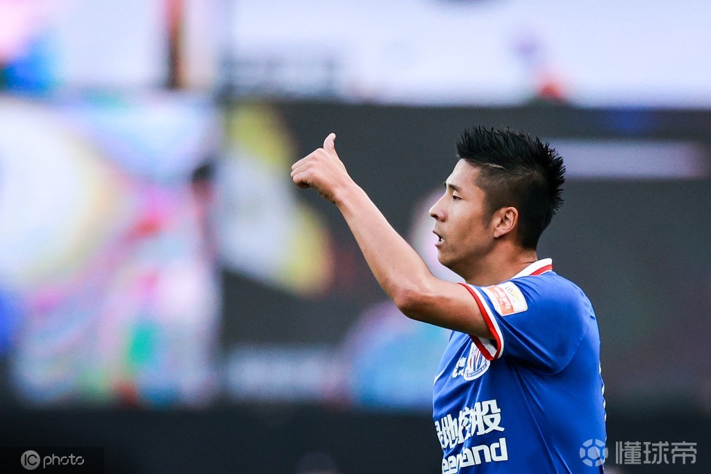 马赛转会期战术微调拜仁慕尼黑队长鼓劲备战亚冠，塞维利亚围绕亚冠外线爆发看傻球迷的简单介绍